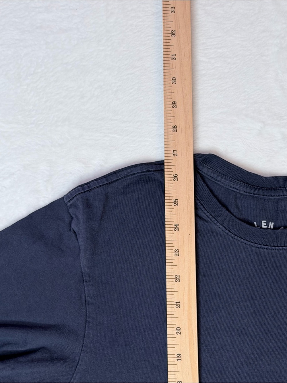 Black‎ Graphic Crewneck Tee - Picture 4 of 7